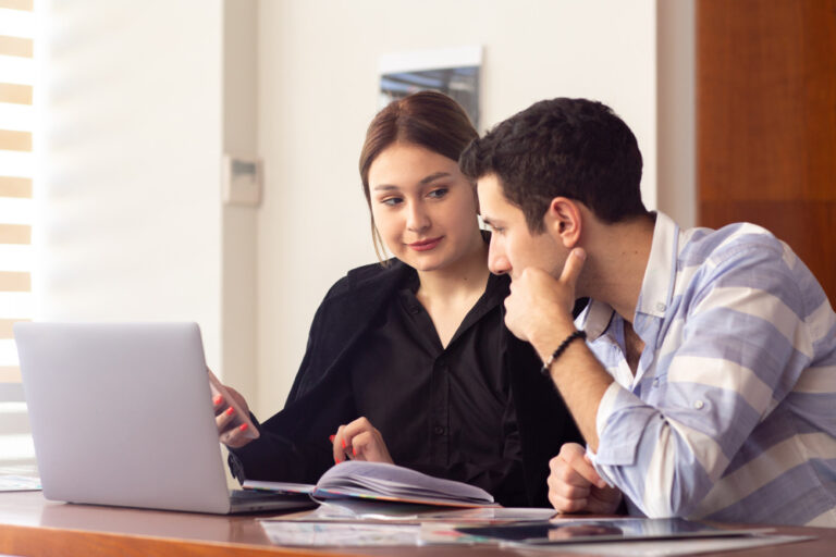 How to Find Education Consultants-Reinforcement Consultant